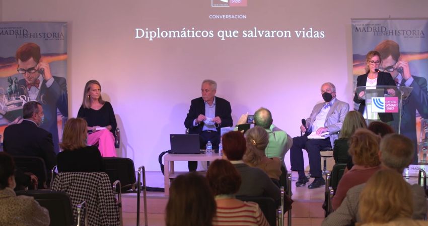 Charla 'Diplomáticos que salvaron vidas'