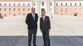 Fernando Benzo, consejero delegado de Madrid Destino, y Borja Baselga, director gerente de la Fundación Banco Santander