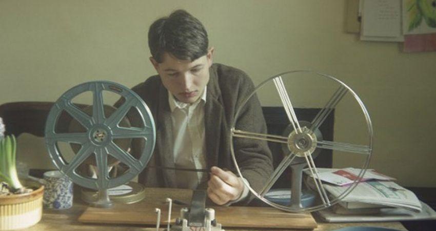 Documenta Madrid y el Museo Reina Sofía dedican una retrospectiva al cineasta, artista y músico británico Luke Fowler