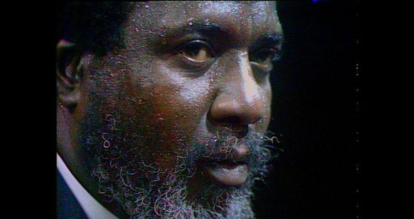 Fotograma del documental Rewind & Play (Alain Gomis, 2022)