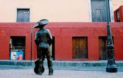 “El mariachi, mi madre y otras especies protegidas”, en El Español