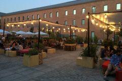 Brunch electrónico y actividades infantiles, en la terraza de Conde Duque